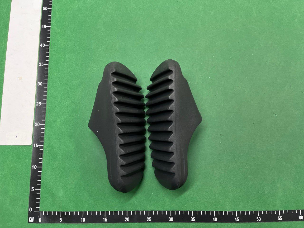 LW Batch  Adidas originals Yeezy Slide  -3