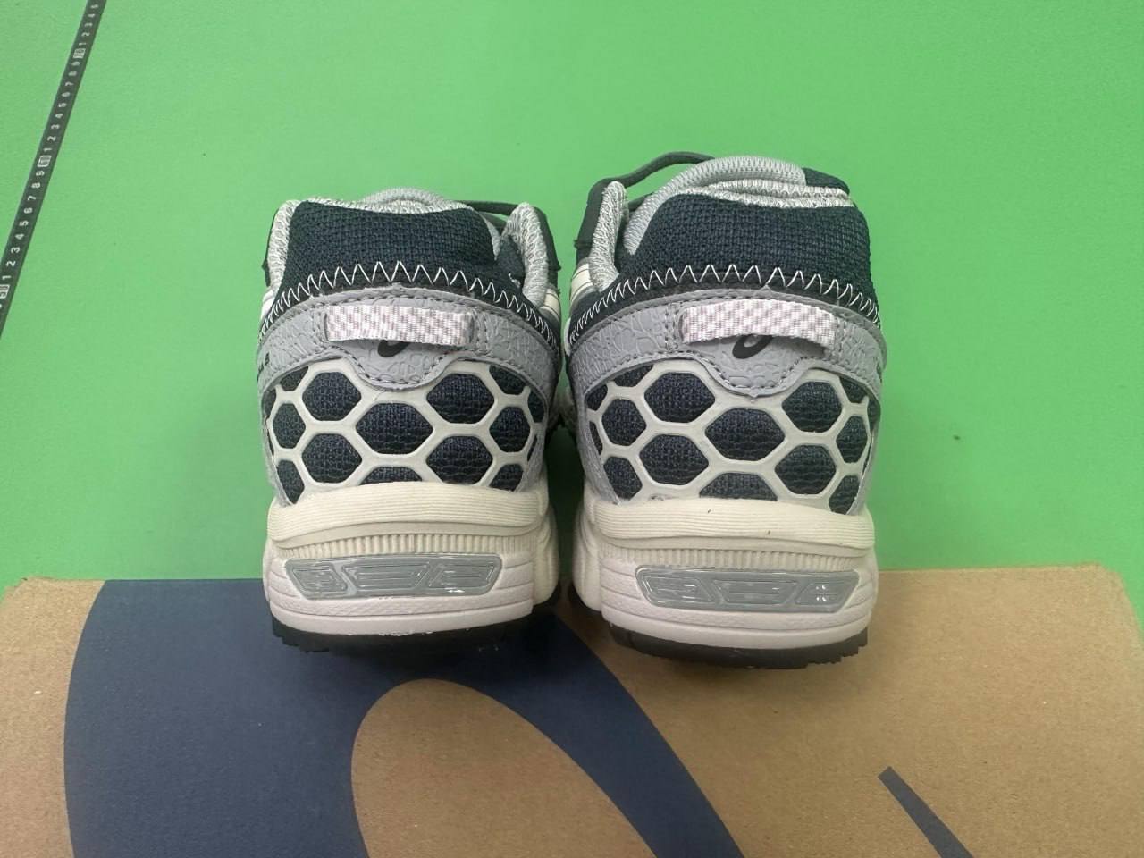 BF Batch  ASICS Gel-Kahana 8 -5