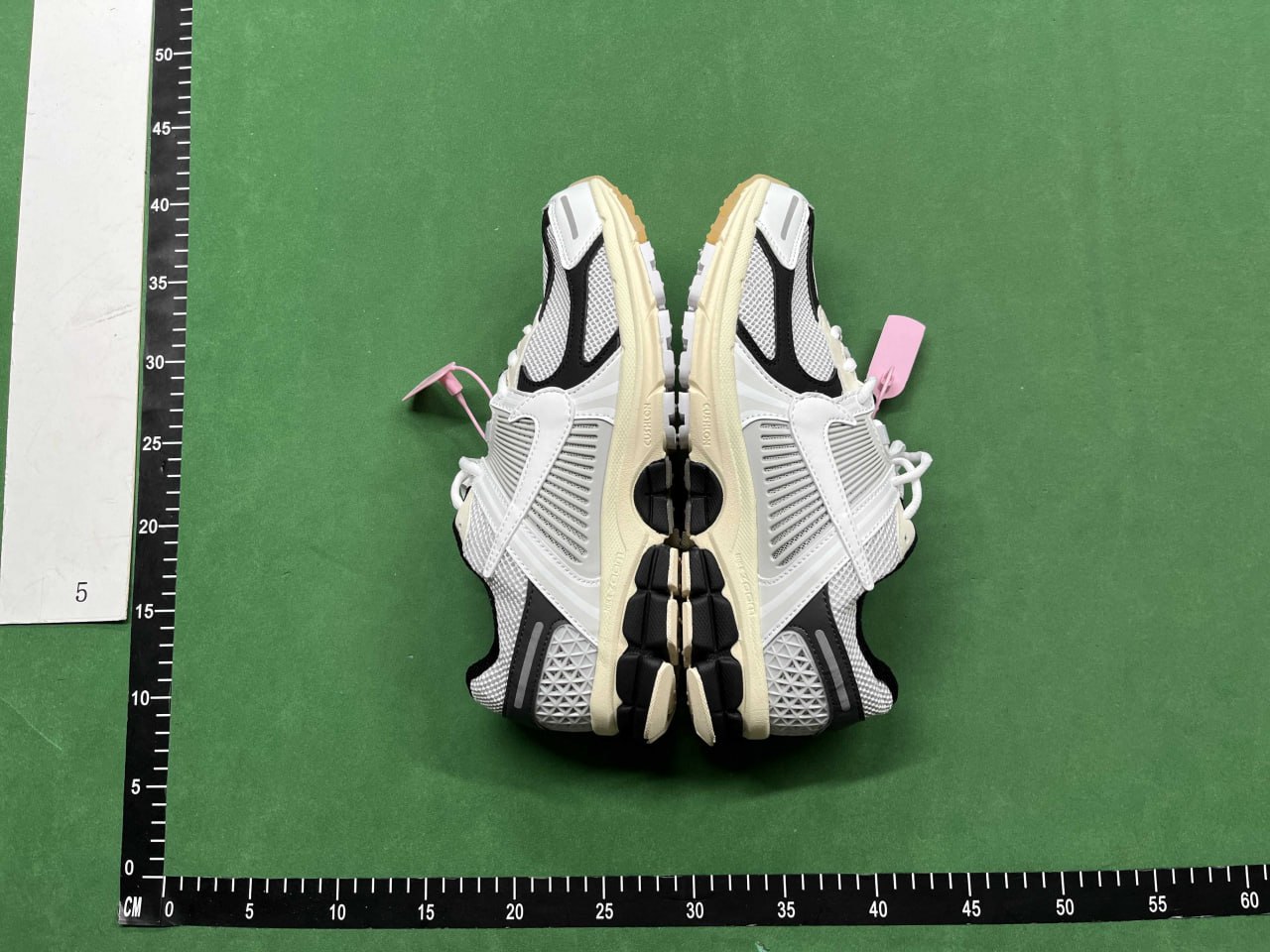 BF Batch  Nike Zoom Vomero 5  -3