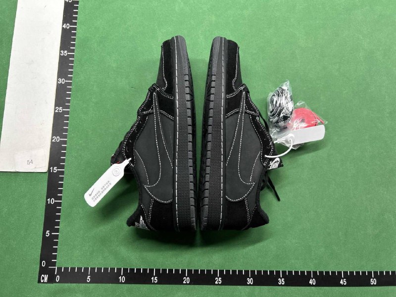 FK  Batch  Nike Air Jordan 1 Travis Scoott -3