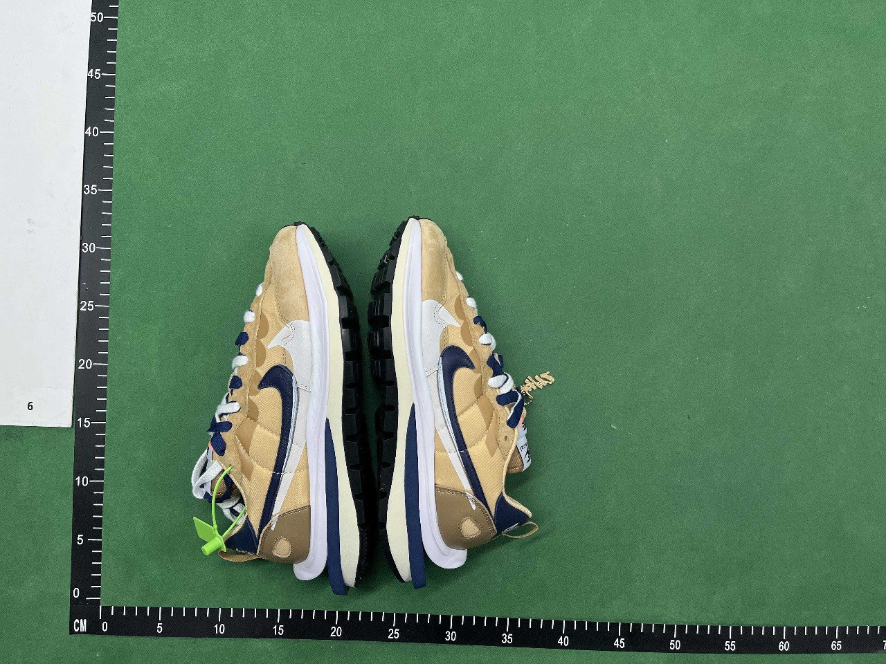 PB  Batch  LDWaffle x sacai x Fragment Raffle -2